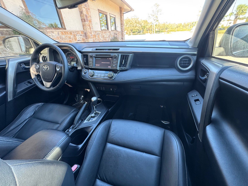 2015 Toyota Rav4 Image 19