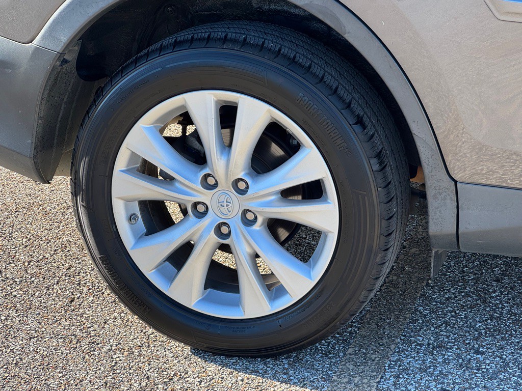 2015 Toyota Rav4 Image 32