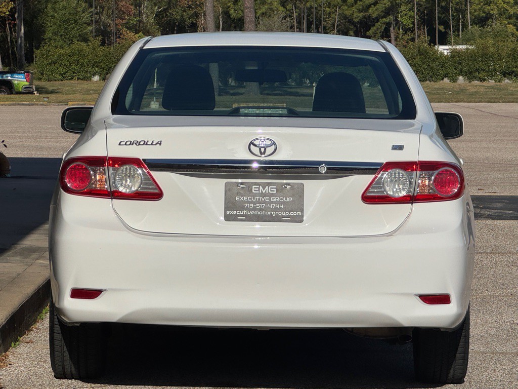 2012 Toyota Corolla Image 4