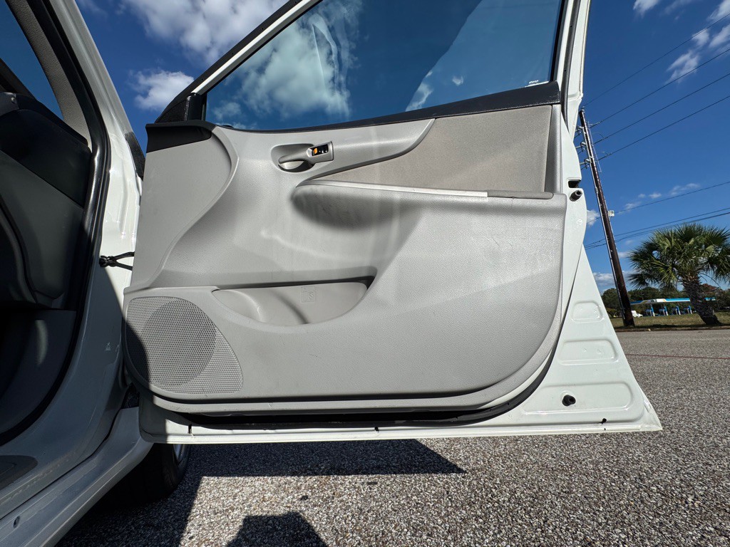 2012 Toyota Corolla Image 20