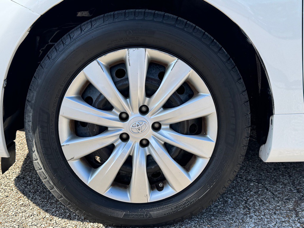 2012 Toyota Corolla Image 21