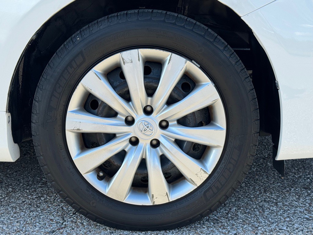 2012 Toyota Corolla Image 23