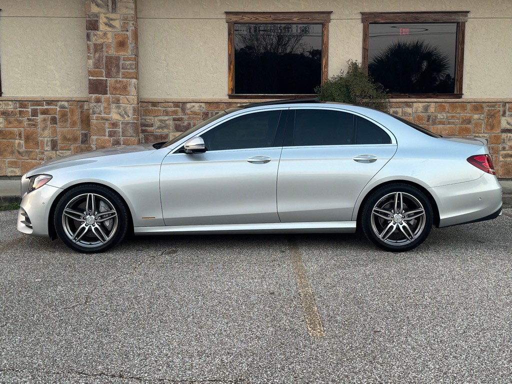 2017 Mercedes-Benz E-Class Image 2