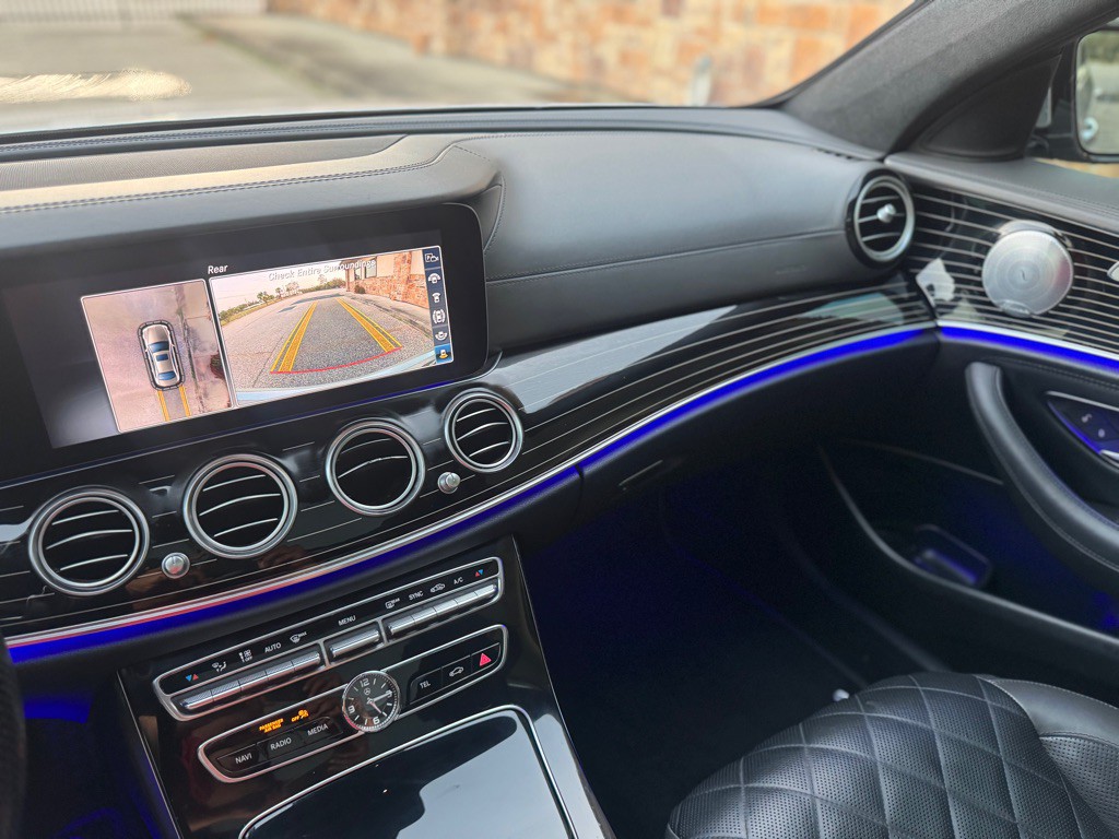 2017 Mercedes-Benz E-Class Image 27