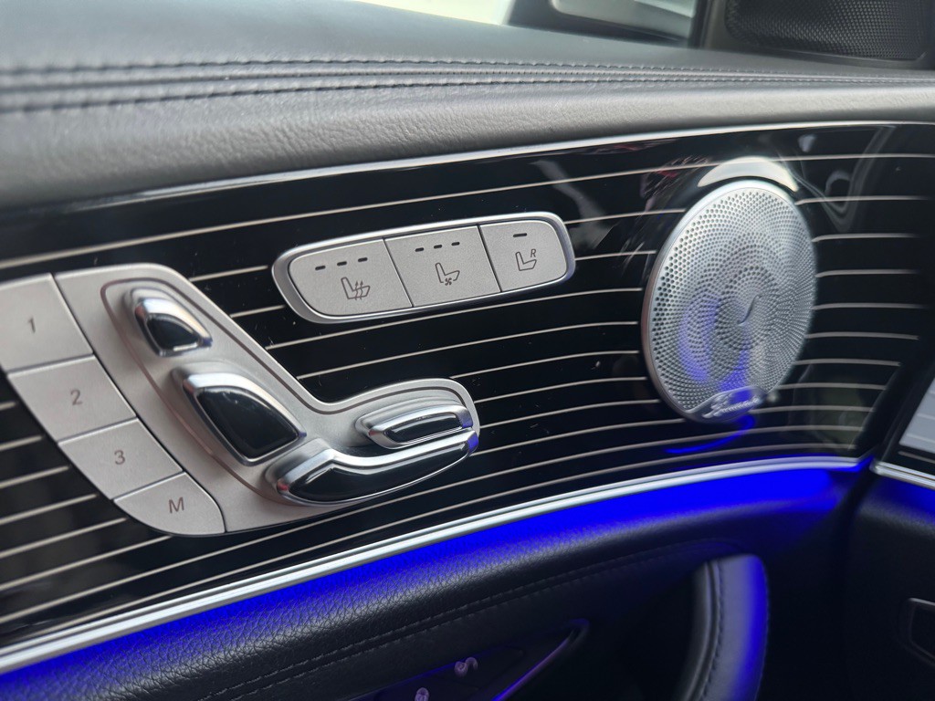 2017 Mercedes-Benz E-Class Image 32