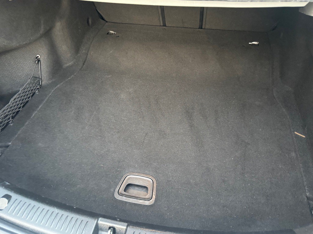 2017 Mercedes-Benz E-Class Image 39