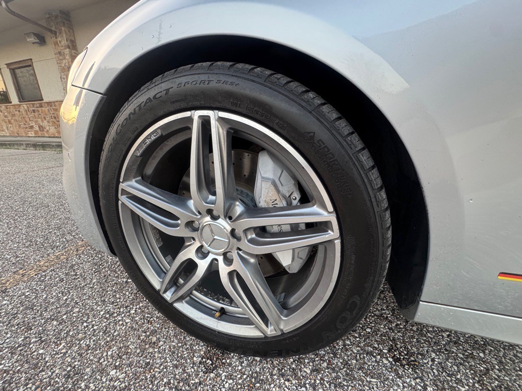 2017 Mercedes-Benz E-Class Image 41