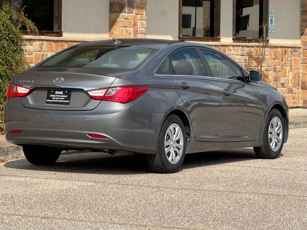 2012 Hyundai Sonata Image 5