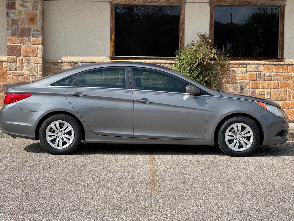 2012 Hyundai Sonata Image 6