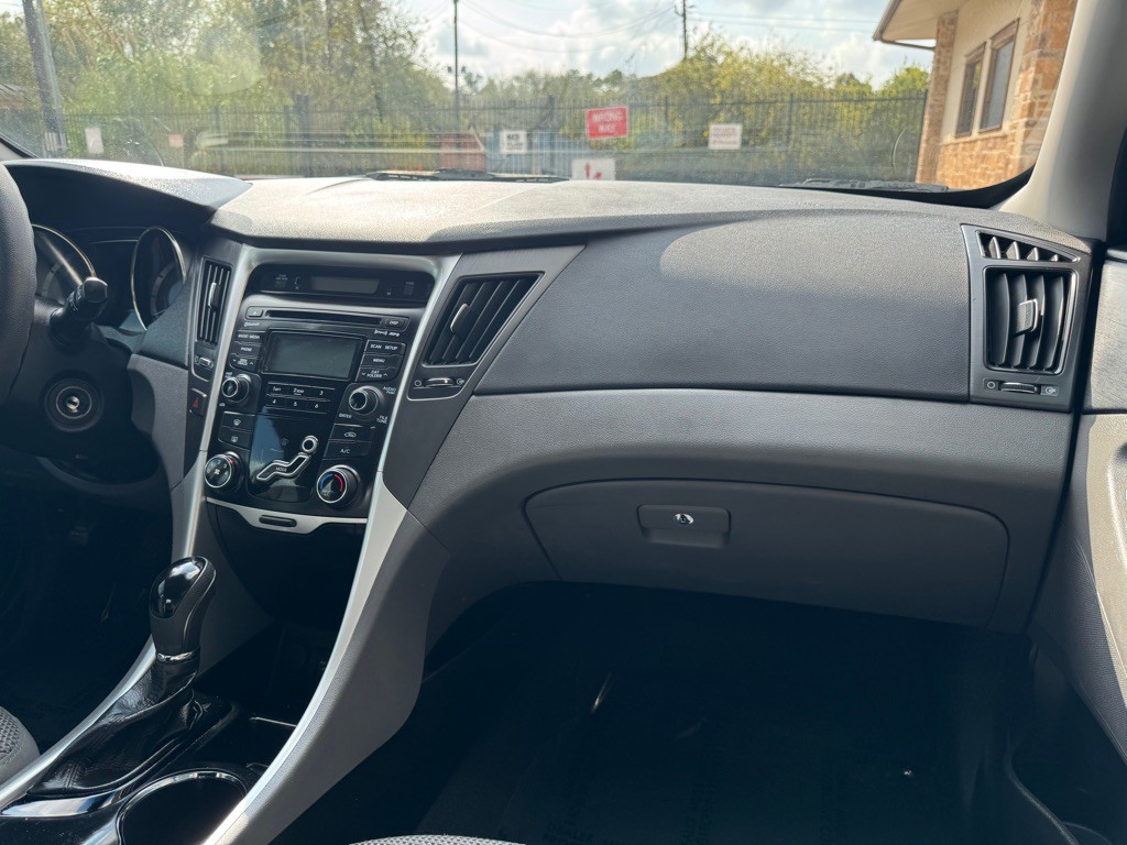 2012 Hyundai Sonata Image 13