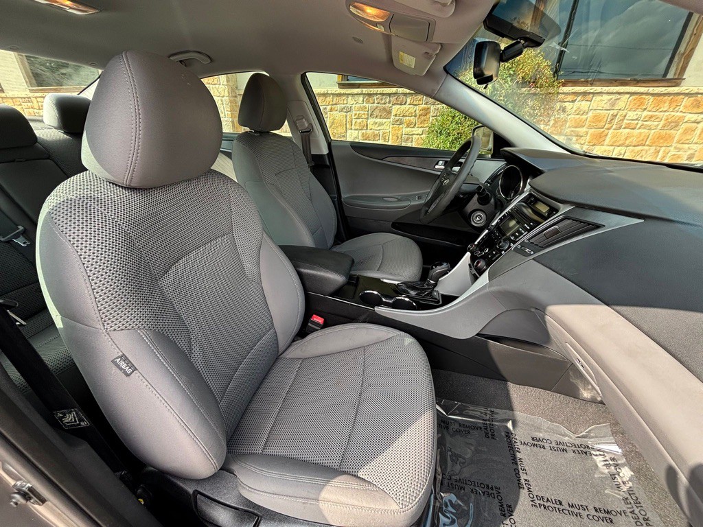 2012 Hyundai Sonata Image 14