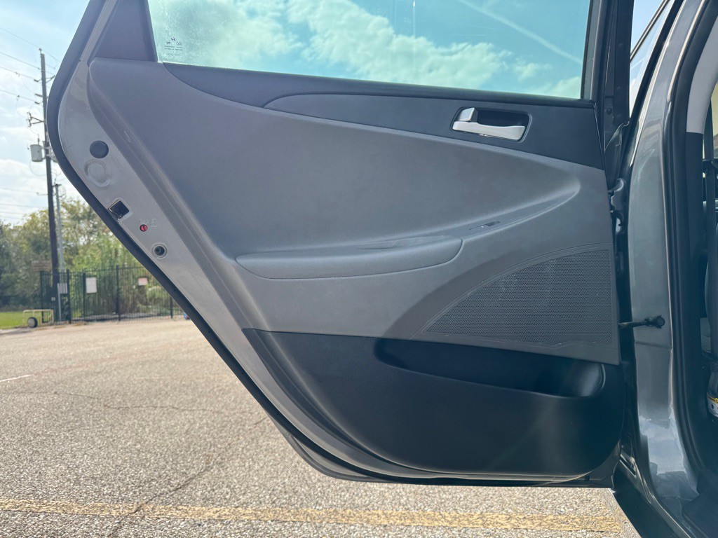 2012 Hyundai Sonata Image 20