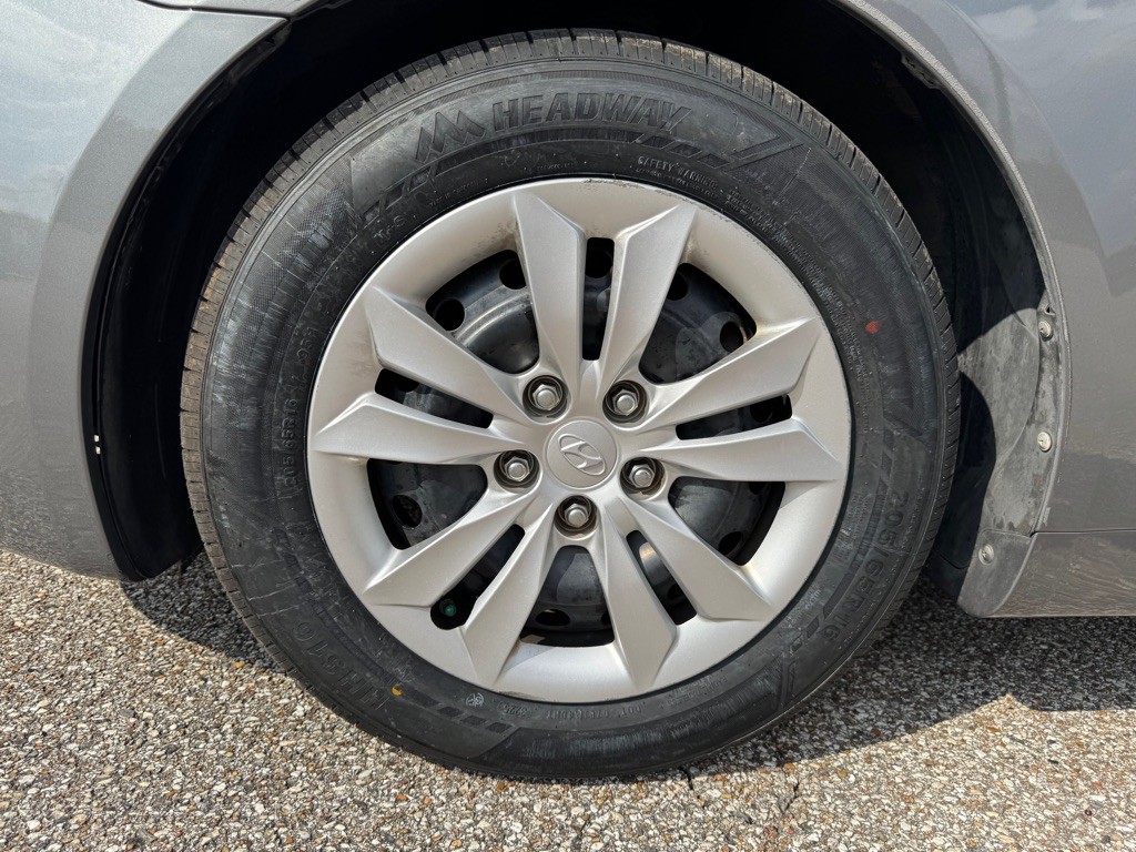 2012 Hyundai Sonata Image 23