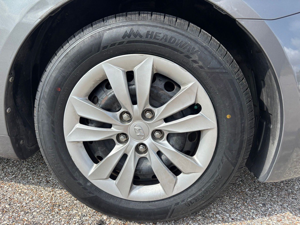 2012 Hyundai Sonata Image 25