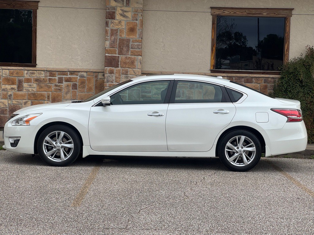 2014 Nissan Altima Image 2