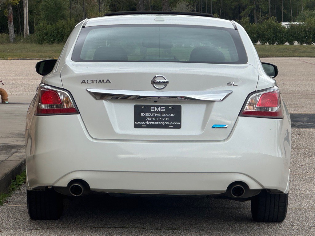 2014 Nissan Altima Image 8
