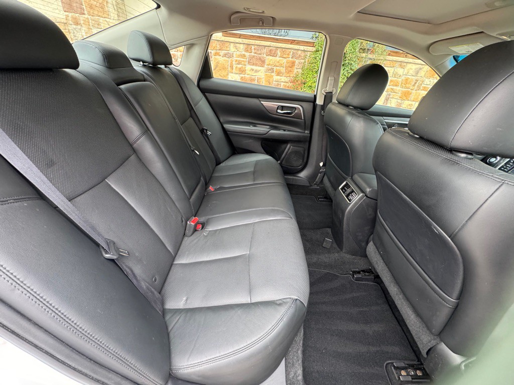 2014 Nissan Altima Image 15