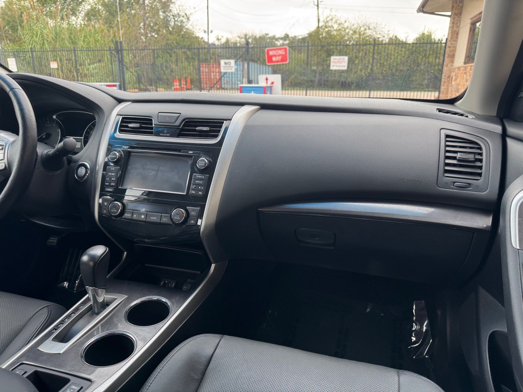 2014 Nissan Altima Image 17