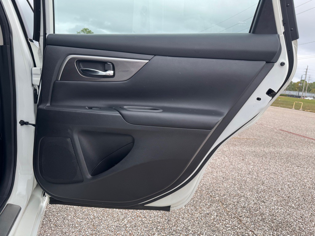 2014 Nissan Altima Image 21