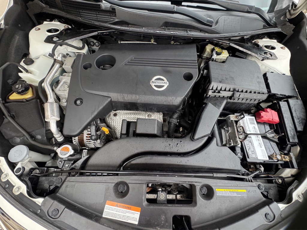 2014 Nissan Altima Image 25