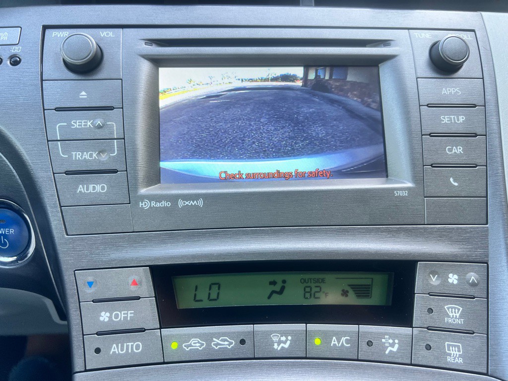 2012 Toyota Prius Image 14