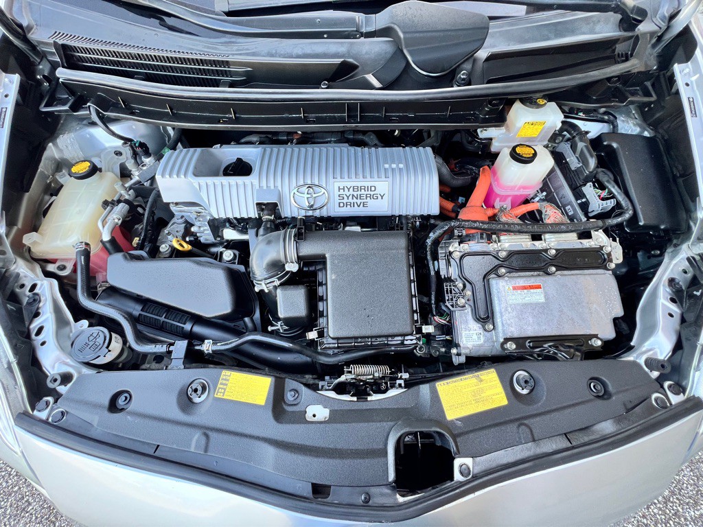 2012 Toyota Prius Image 23