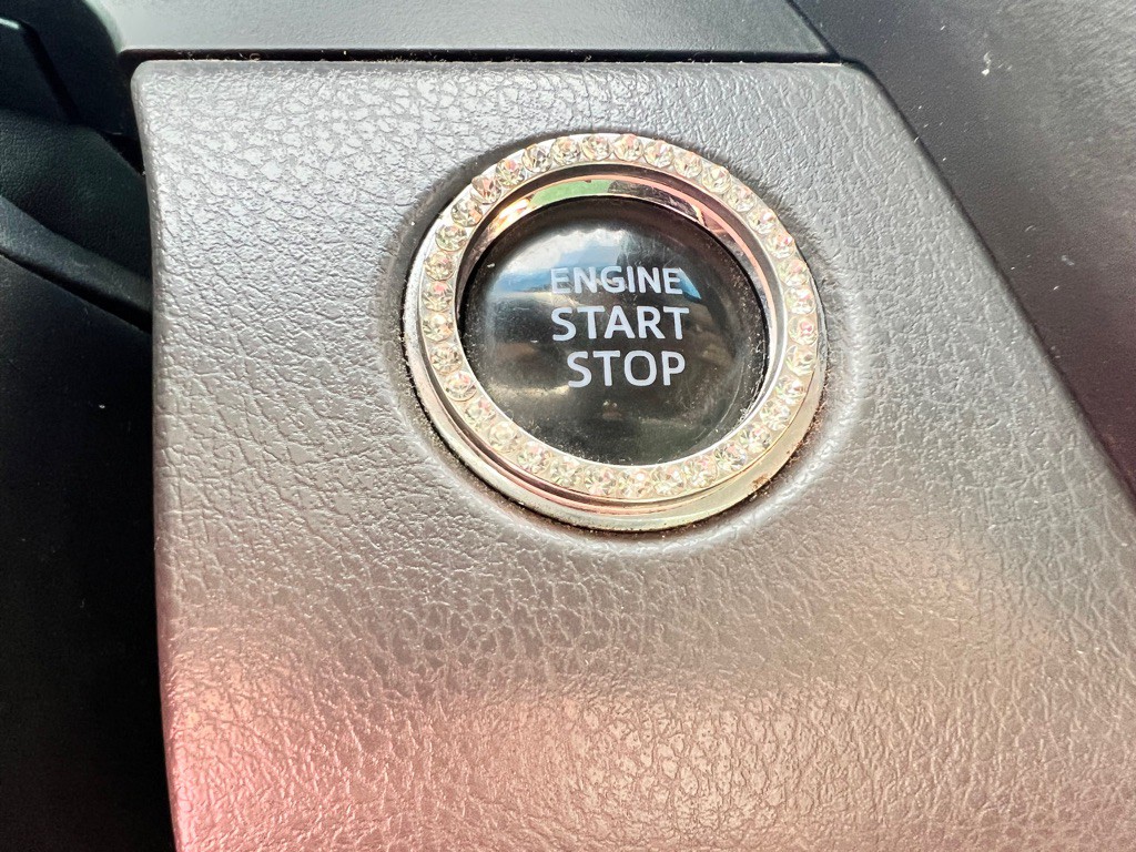 2018 Toyota Camry Image 12