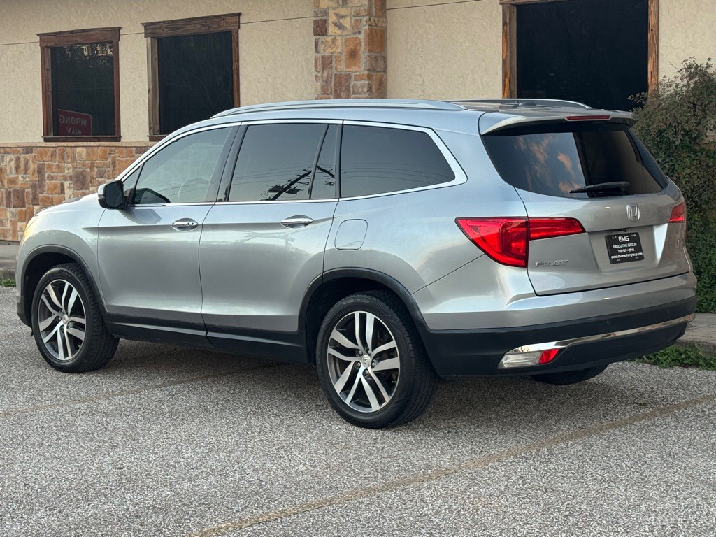 2017 Honda Pilot Image 3