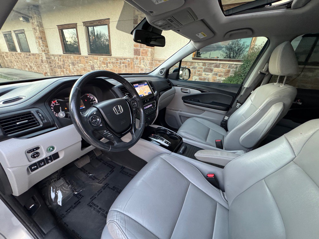2017 Honda Pilot Image 12