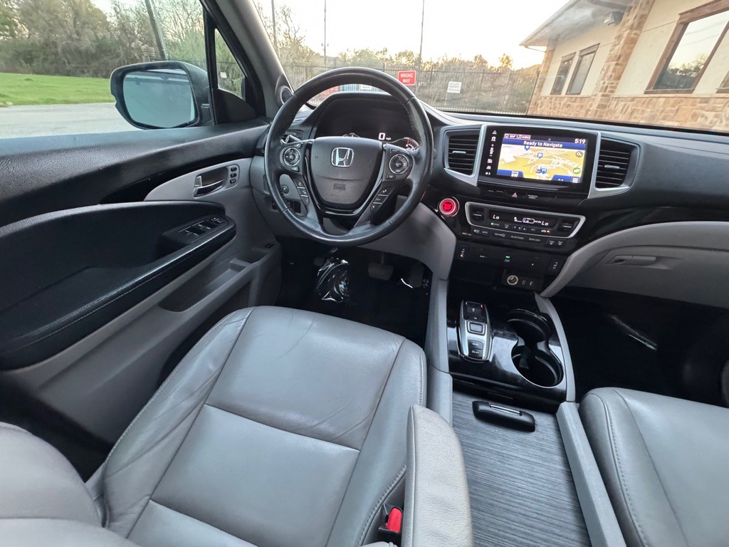 2017 Honda Pilot Image 13