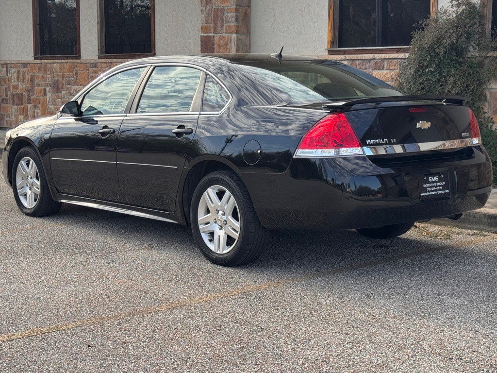 2011 Chevrolet Impala Image 3