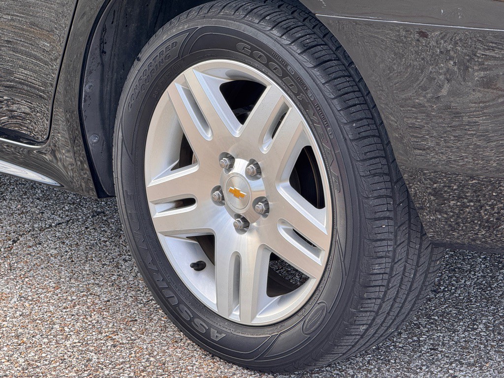 2011 Chevrolet Impala Image 20