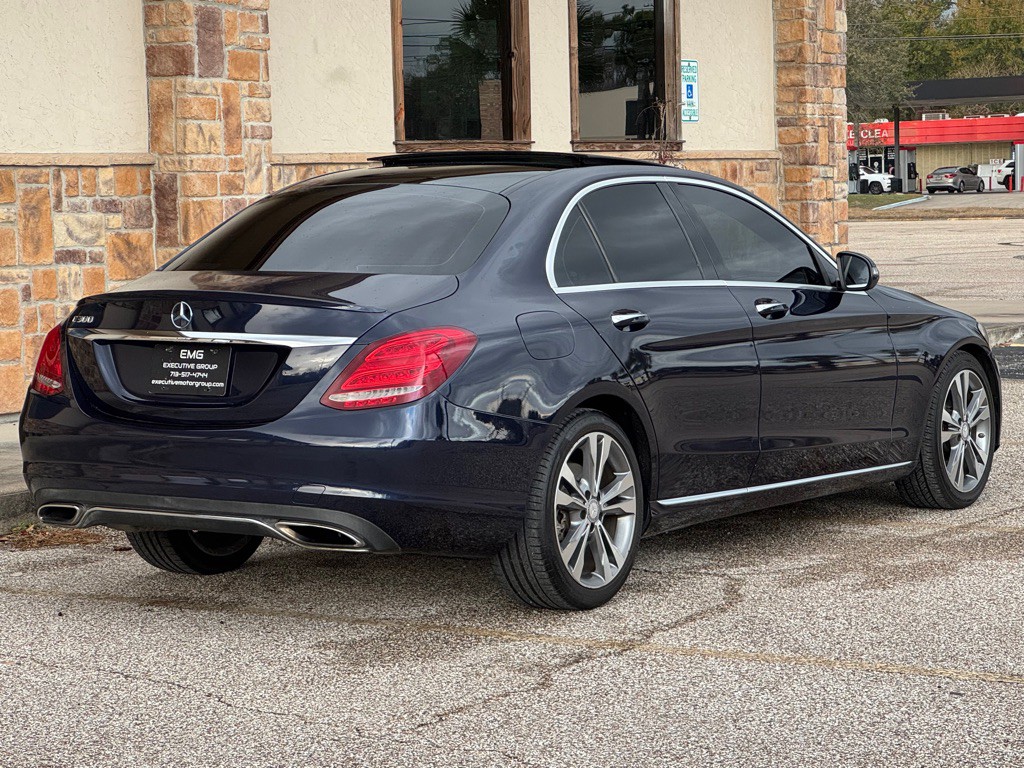 2016 Mercedes-Benz C-Class Image 5