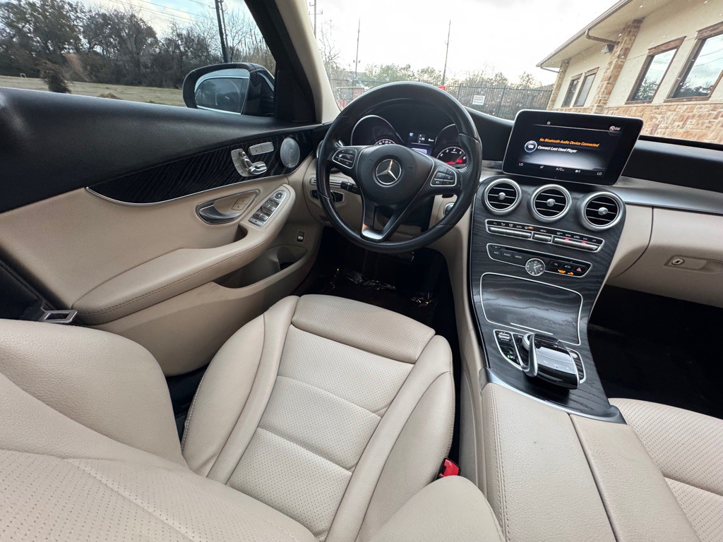 2016 Mercedes-Benz C-Class Image 14