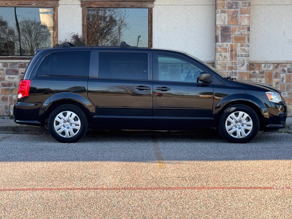 2017 Dodge Grand Caravan Image 6
