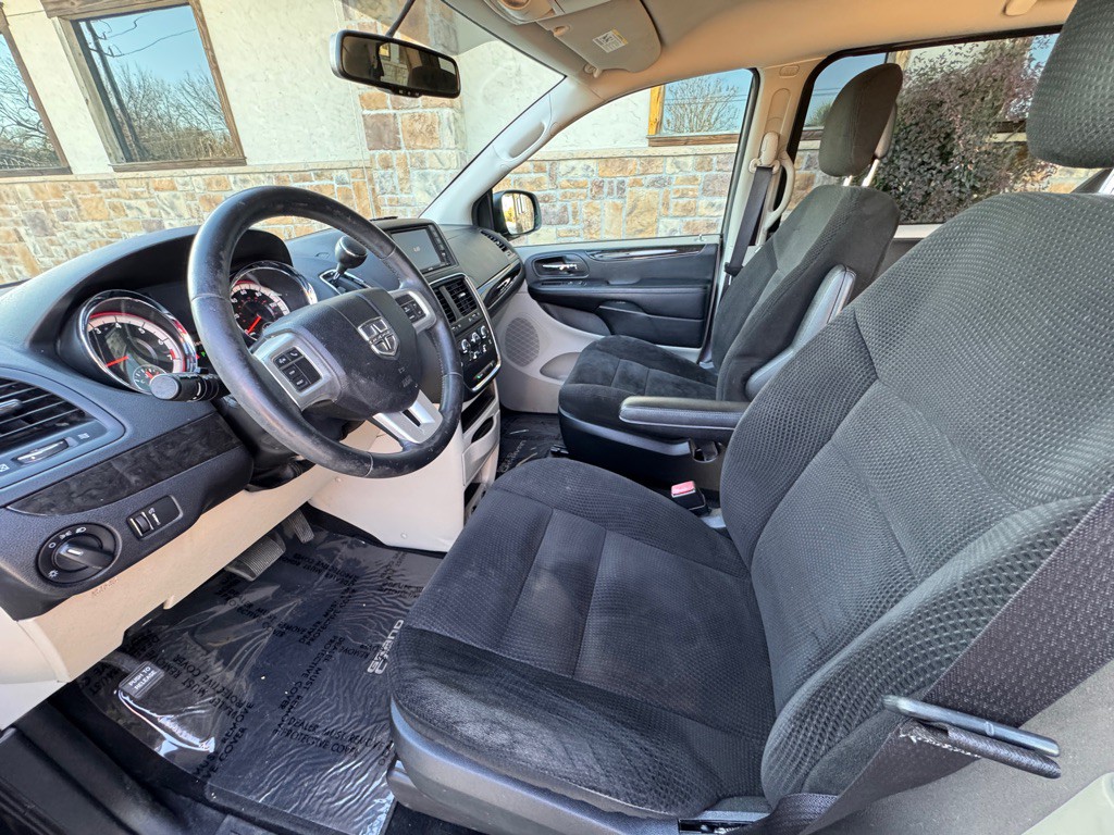 2017 Dodge Grand Caravan Image 9