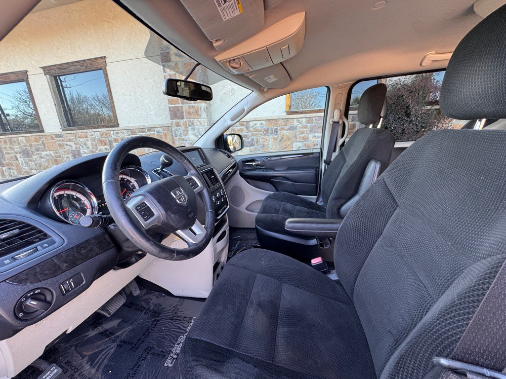 2017 Dodge Grand Caravan Image 10