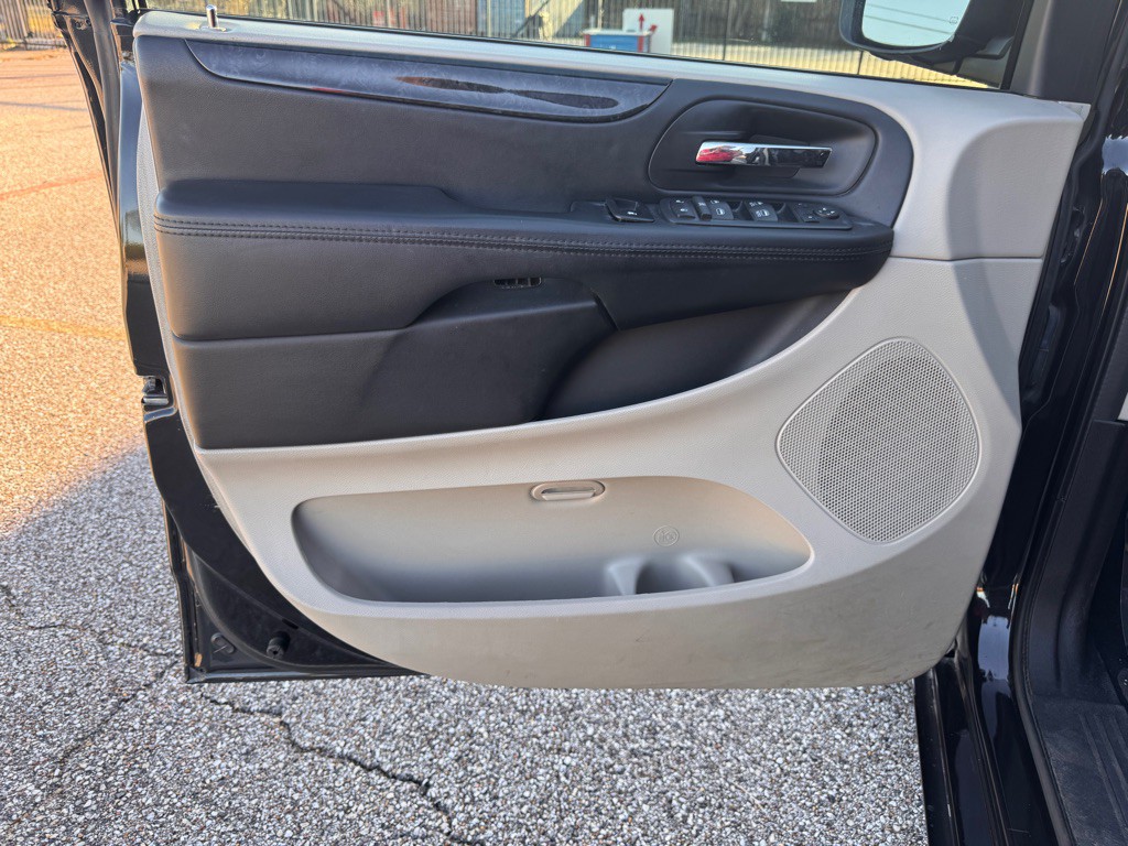 2017 Dodge Grand Caravan Image 17