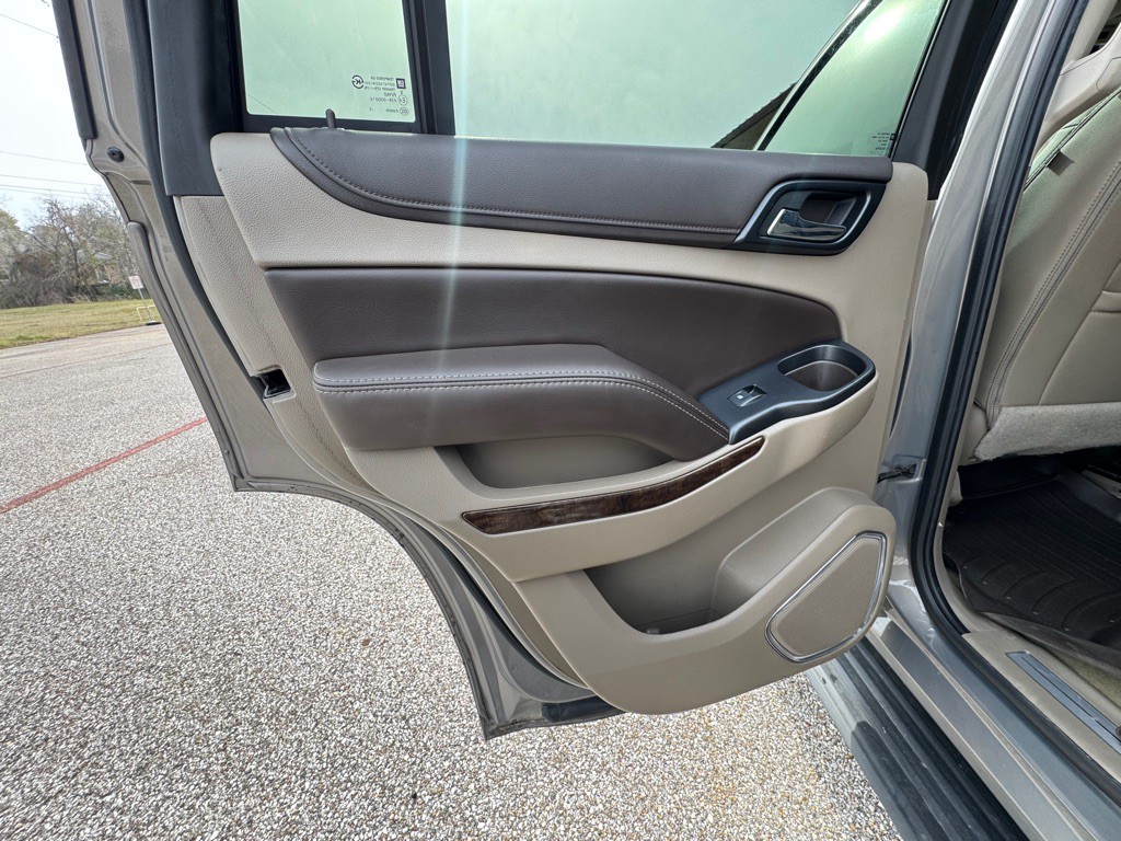 2017 Chevrolet Tahoe Image 24