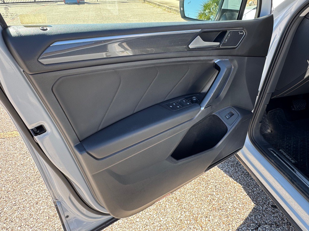 2018 Volkswagen Tiguan Image 32