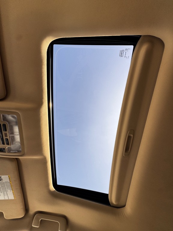 2017 Toyota Highlander Image 14