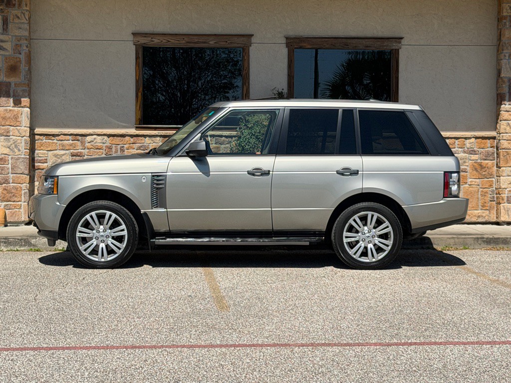 2011 Land Rover Range Rover Image 2