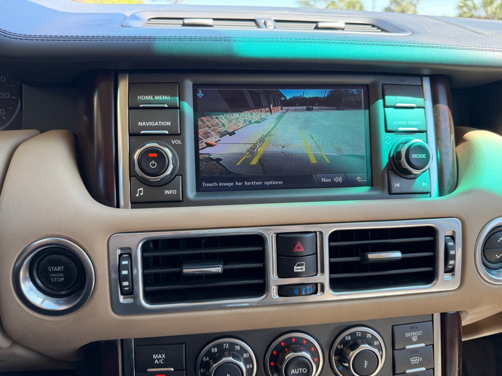 2011 Land Rover Range Rover Image 15