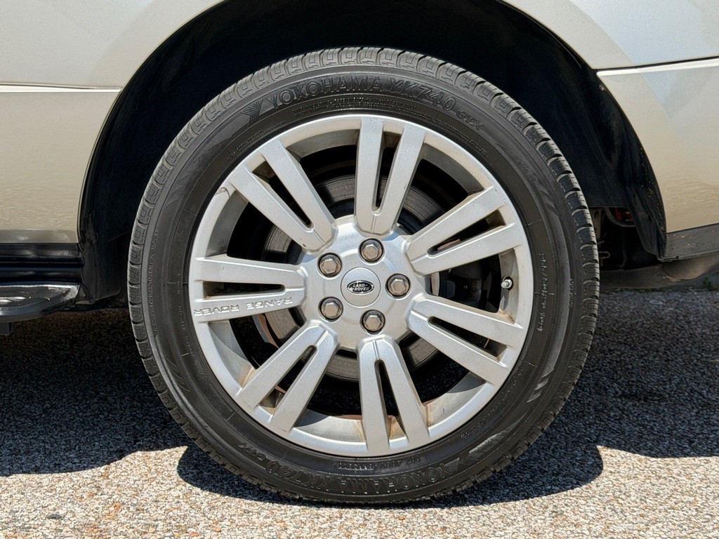 2011 Land Rover Range Rover Image 27