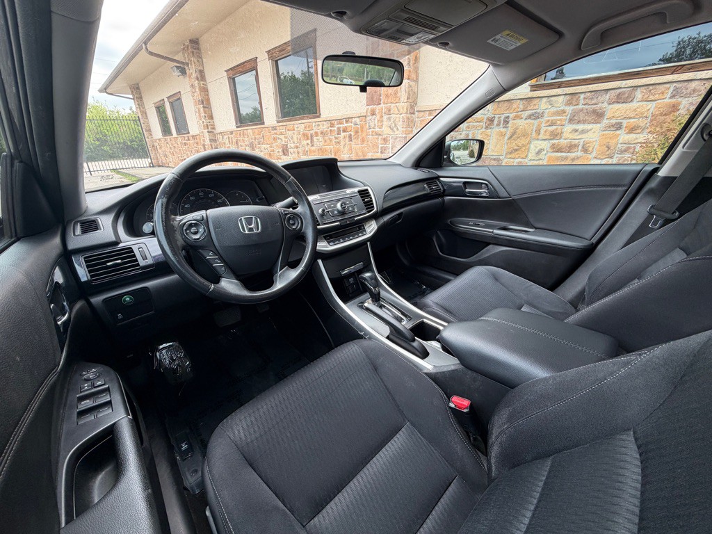 2013 Honda Accord Image 9