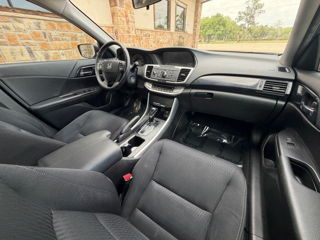 2013 Honda Accord Image 11