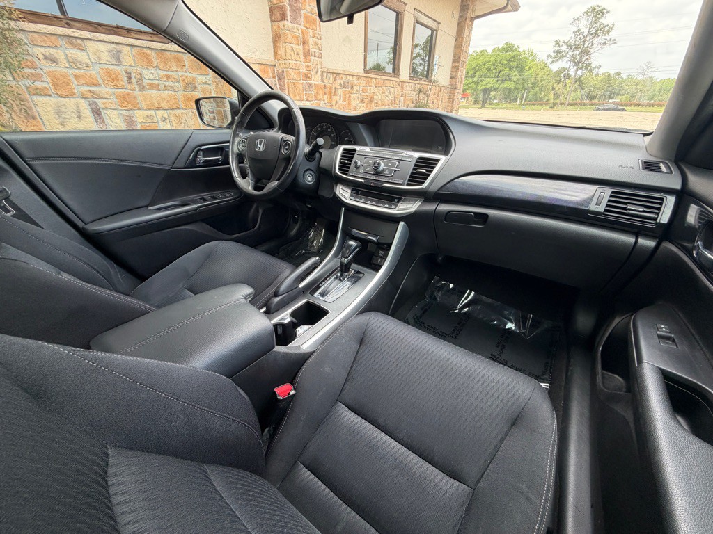 2013 Honda Accord Image 16
