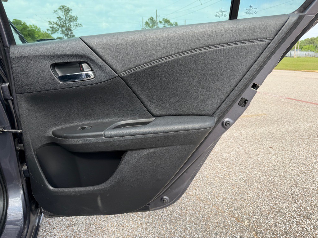 2013 Honda Accord Image 19