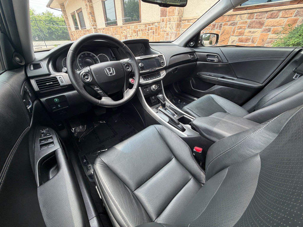 2013 Honda Accord Image 9