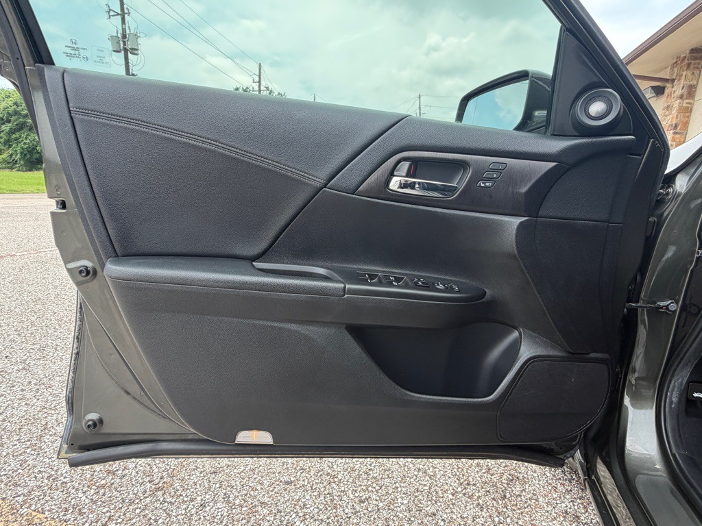 2013 Honda Accord Image 20